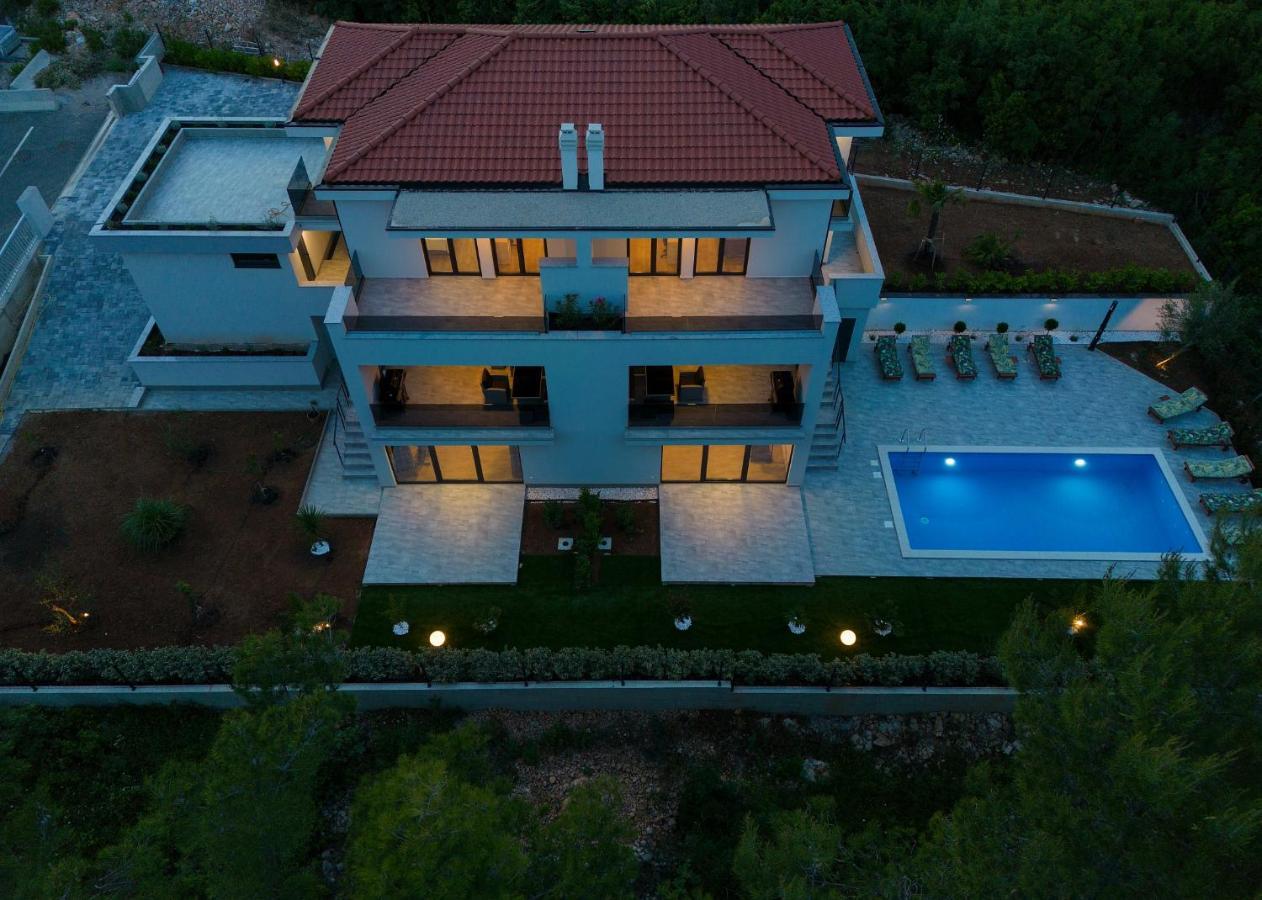 Apartments Paola & Karla With Pool Krk Town Exterior foto